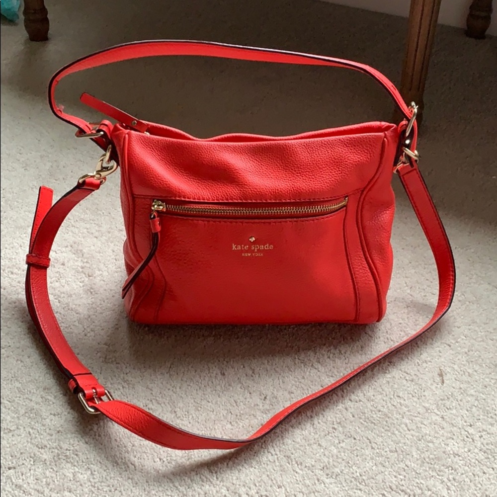 Kate spade coral pebbled leather handbag